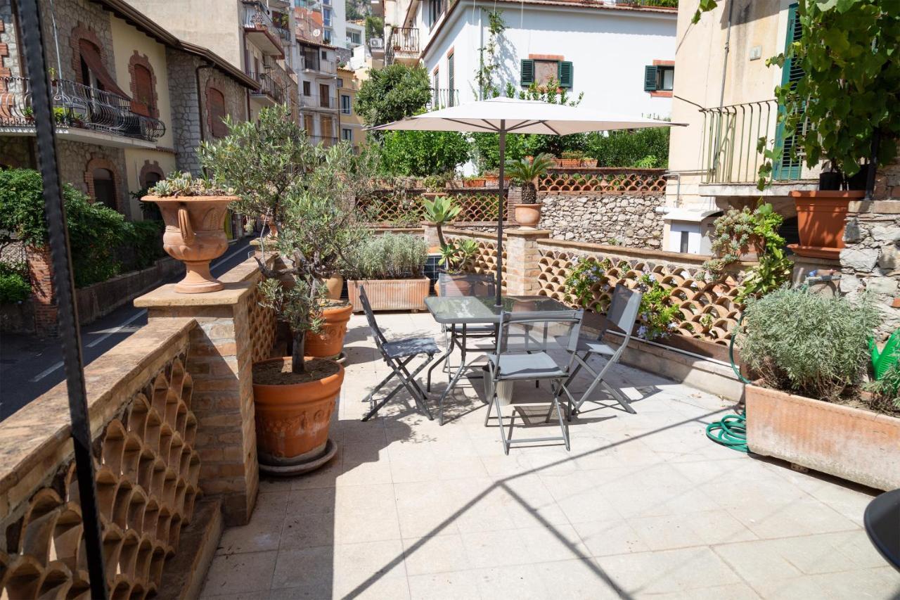 Diodoro Luxury Apartments - Taormina Holidays Esterno foto